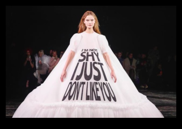 Declarații Chic Chic Couture care uimesc Moda care face o declarație 2 Chic Chic: Declarații Couture care Wow