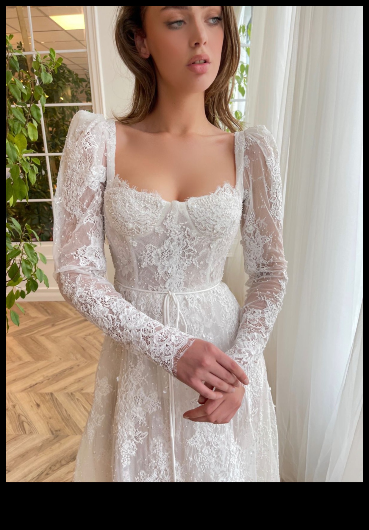Radiant Reverie: Eleganță rochie de mireasă