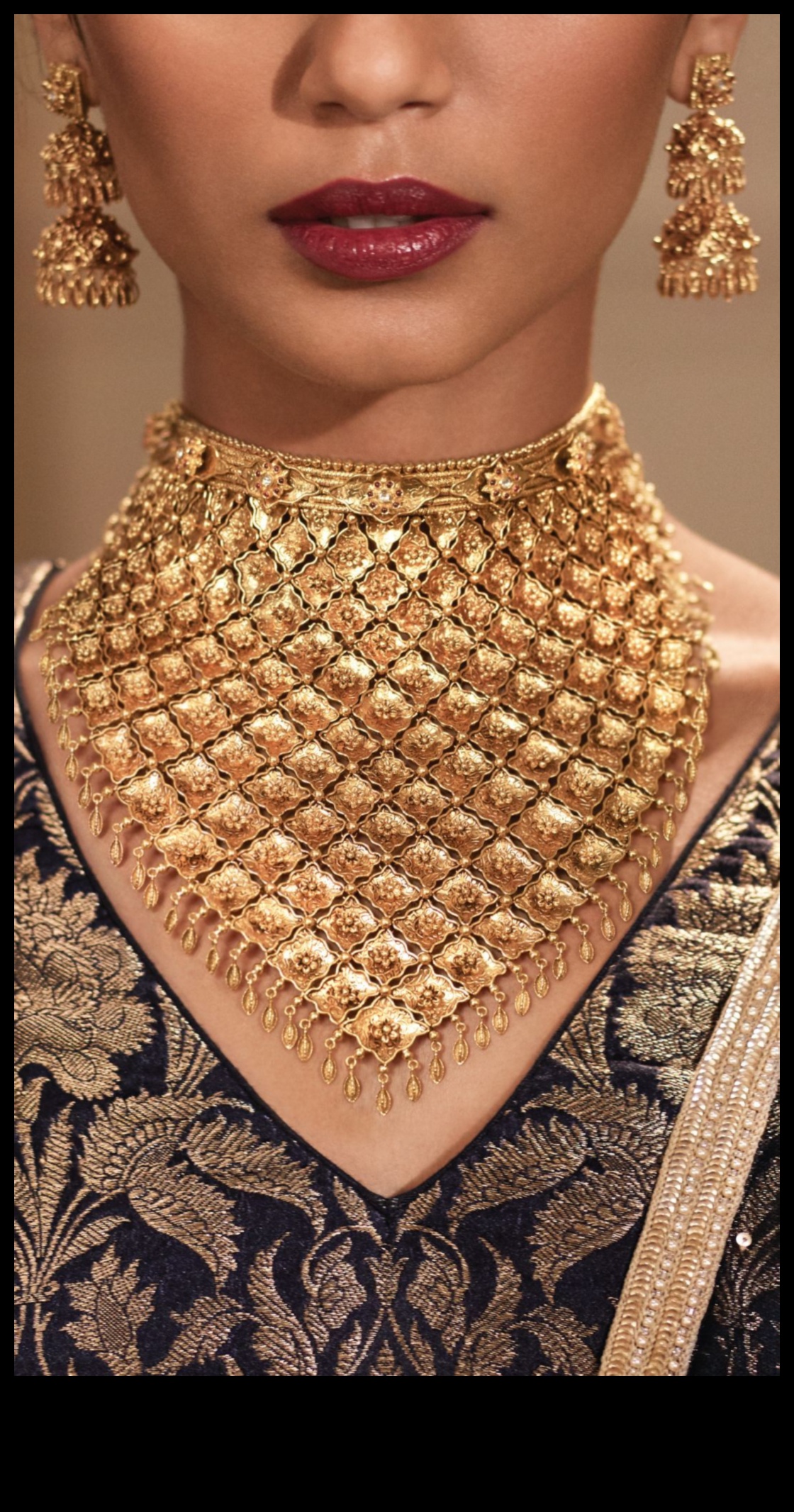 Glamour in Gold: Bijuterii de mireasă de lux