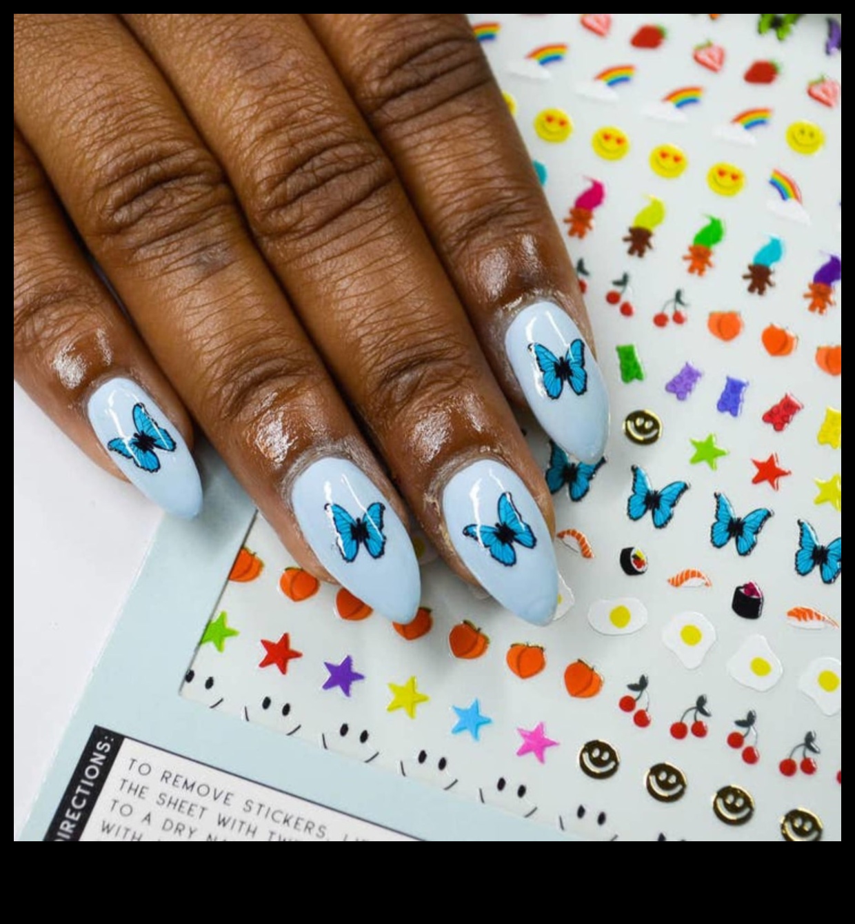 Impresii cu cerneală: ridicați stilul cu Tiny Chic Finger Art